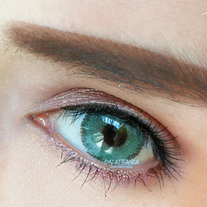 Lenti Colorate Effetto Naturale Magic Green – Foto Copertina