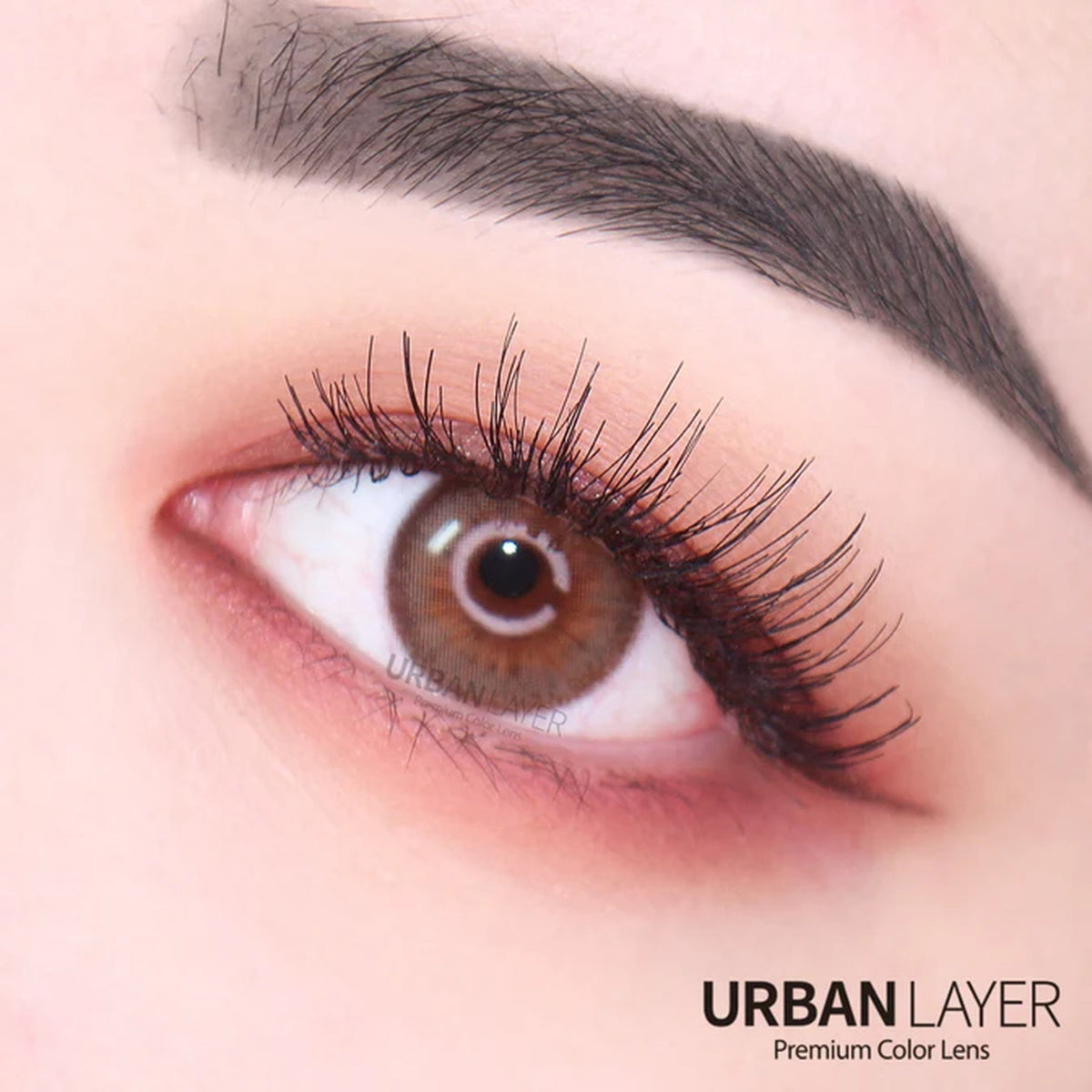 SACADRANCA - LENTI-COLORATE-EFFETTO-NATURALE-HEPBURN-BROWN-CLOSE-UP