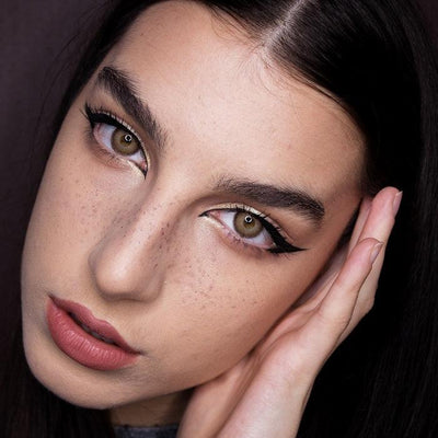 Lenti Colorate Effetto Naturale Polaris Brown – Indossate