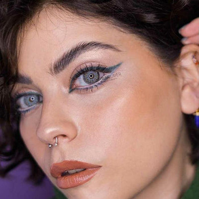 Lenti Colorate Naturali Urban Layer Venus Blue – Indossate